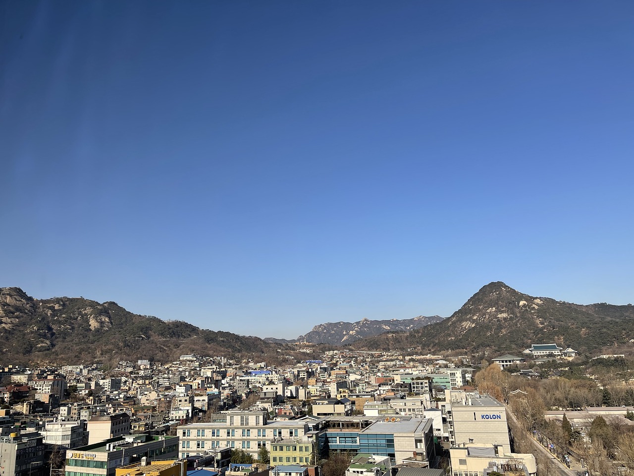서촌의 매력을 한껏 담은 특별한 데이트 장소, 틴서울